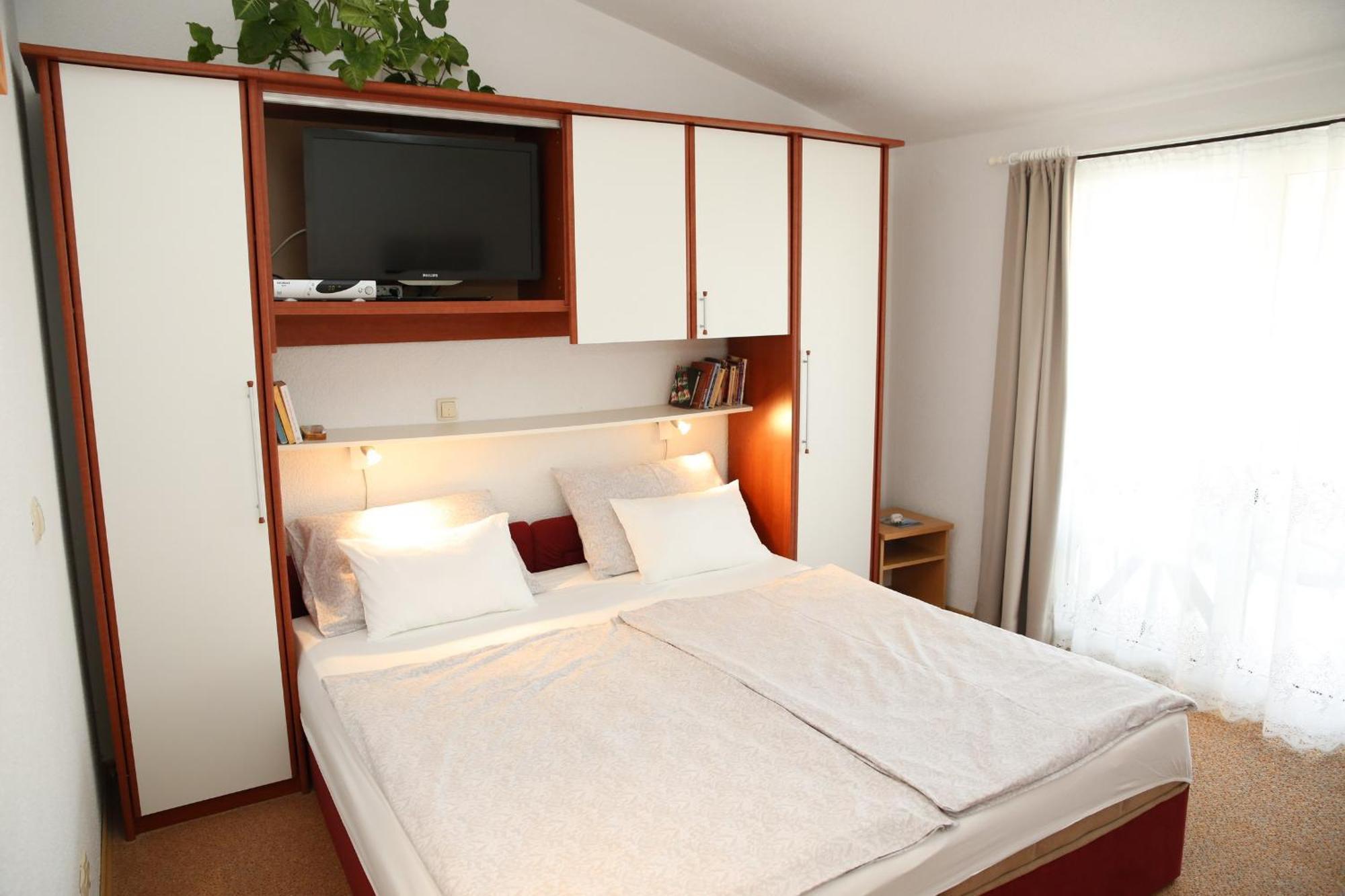 Apartments Katarine Zrinske Βόντιτσε Εξωτερικό φωτογραφία