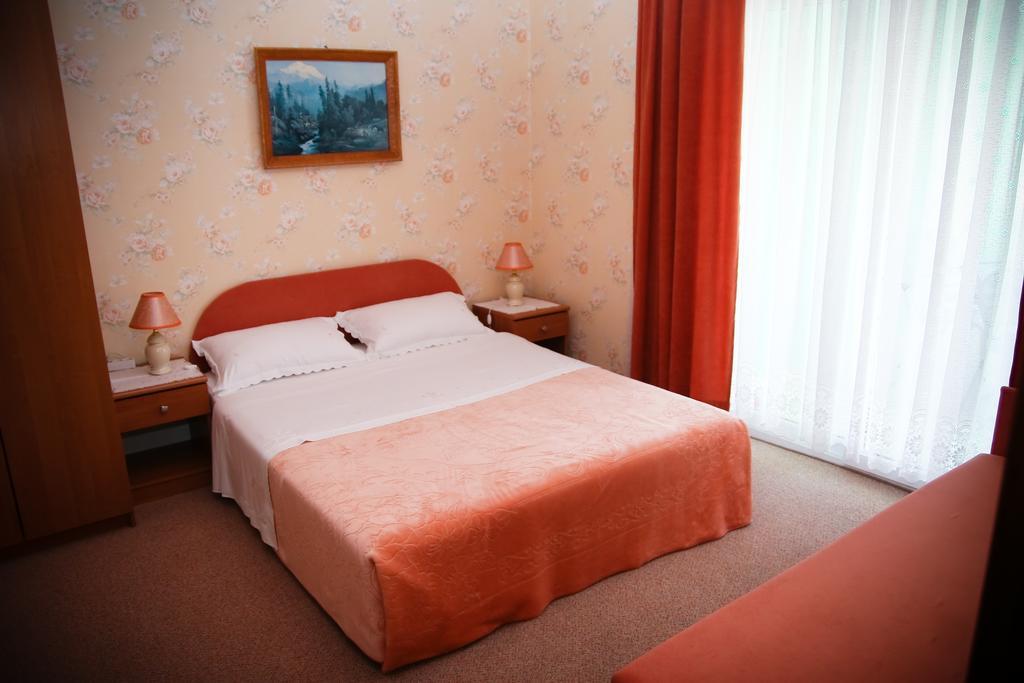 Apartments Katarine Zrinske Βόντιτσε Εξωτερικό φωτογραφία