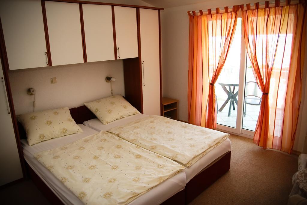 Apartments Katarine Zrinske Βόντιτσε Εξωτερικό φωτογραφία