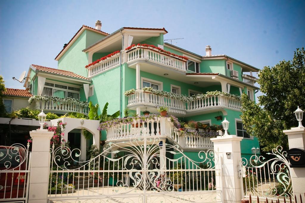 Apartments Katarine Zrinske Βόντιτσε Εξωτερικό φωτογραφία